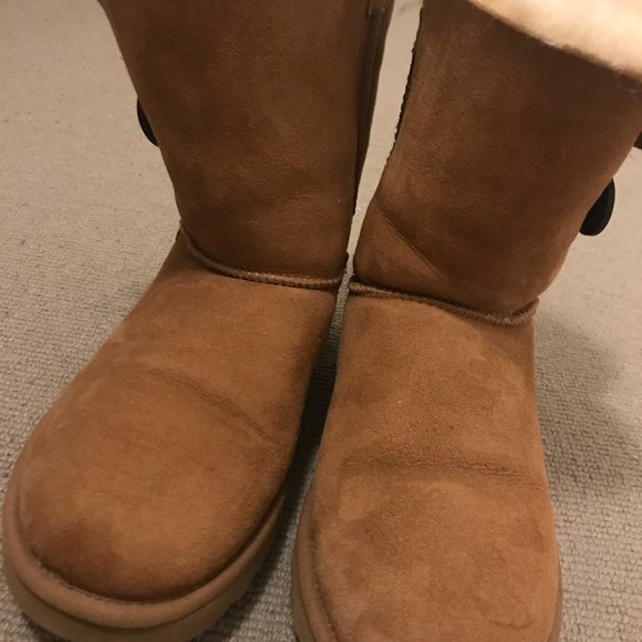 UGG Bailey Button Boot - Picture 1 of 9